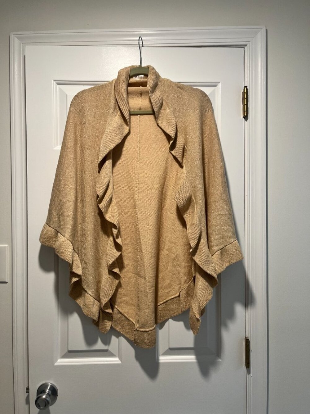 Top It Off Ruffle Wrap - Picture 2 of 3
